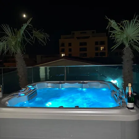 Penthouse Rico *